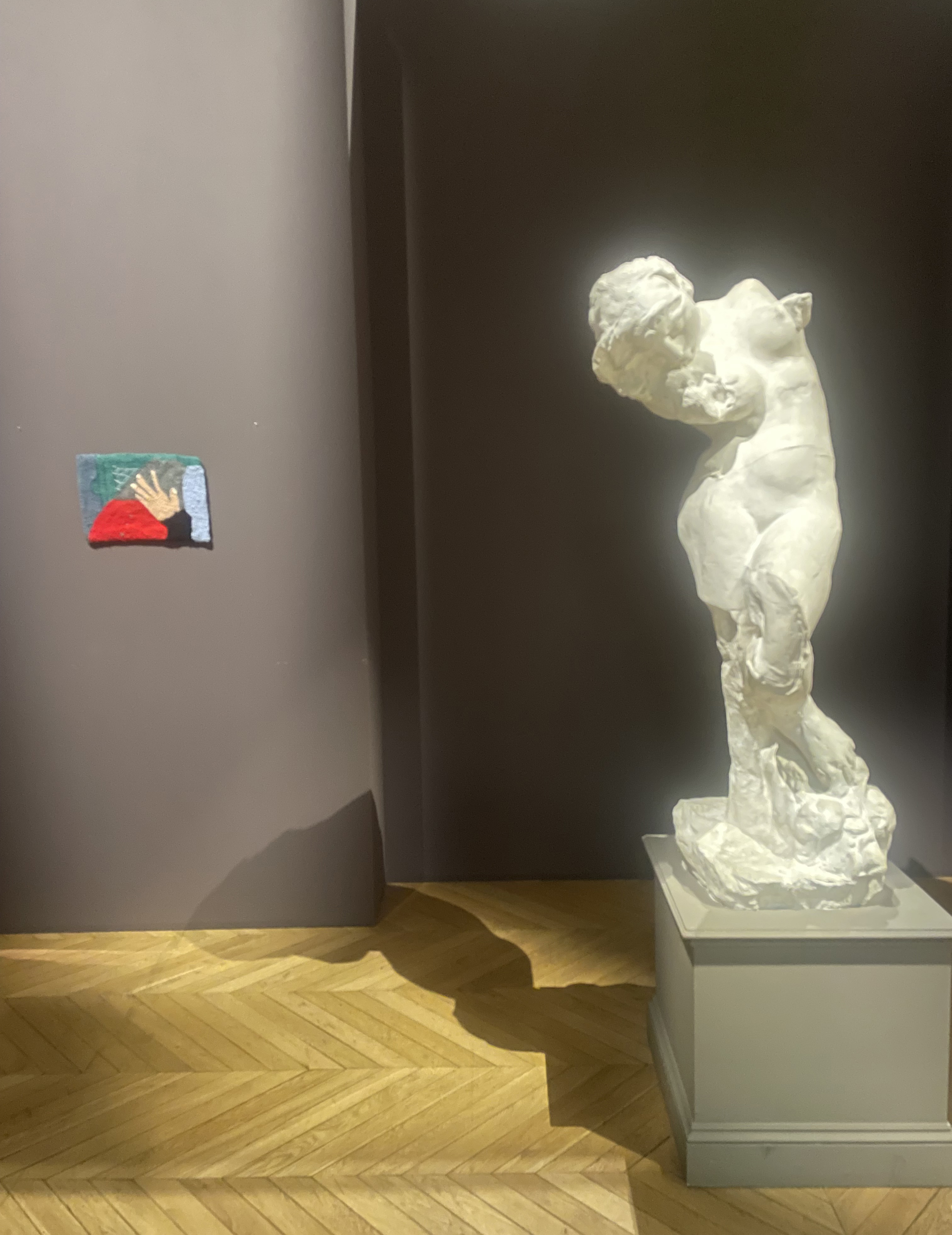 &Eacute;va Ostrowska, Il parade, contemporary textile art installation view at Mus&eacute;e des Beaux-Arts Palais Longchamp, Marseille, France, 2023