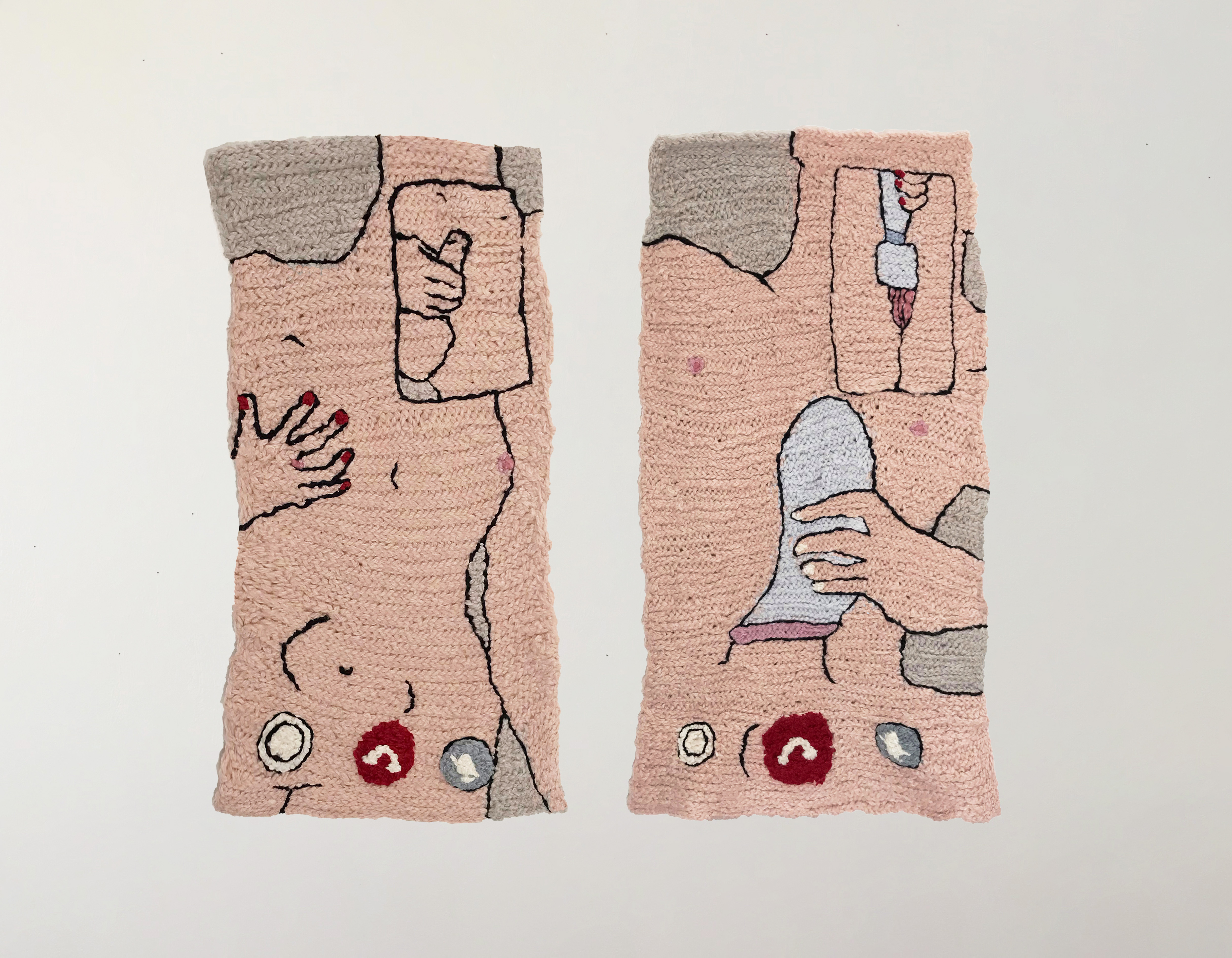 &Eacute;va Ostrowska, Long Distance Relationship, knitted wool contemporary textile art about the challenges of long distance love in the digital age