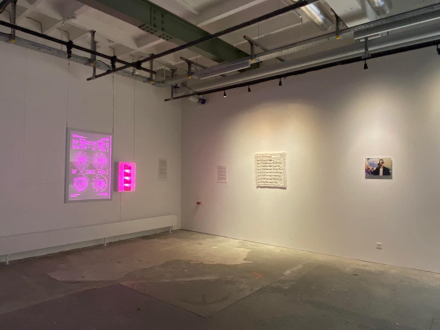 &Eacute;va Ostrowska, Techno Romance Data Dating Desire, contemporary textile art installation view at Le Commun, Geneva, Switzerland, 2022
